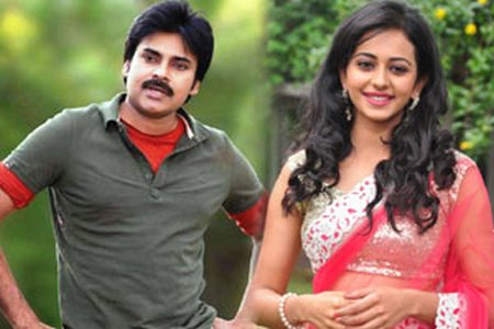 power star pawan kalyan,rakul preet singh,pawan with rakul,mega heroes,ram charan,allu arjun,mega heroine  పవన్ కి హీరోయిన్ సెట్ అయ్యింది!